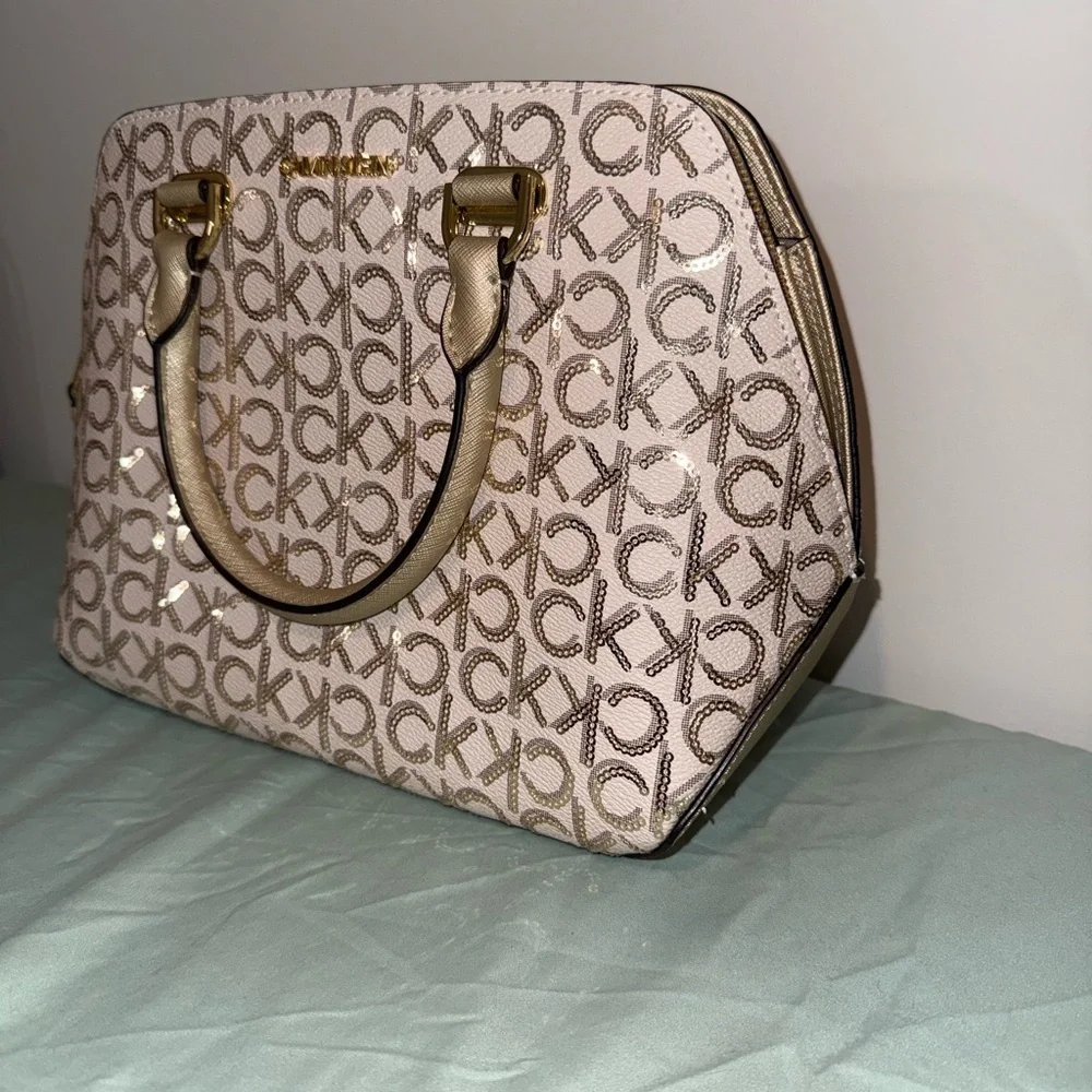 Calvin Klein NWT Women's Beige sparkle CK handbag